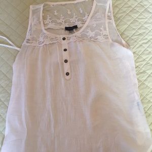 🍄 5 for $25 🍄 Mine: blouse sz.L